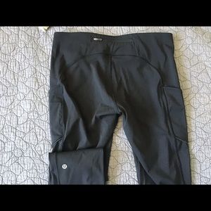 Black Lululemon capri with pockets